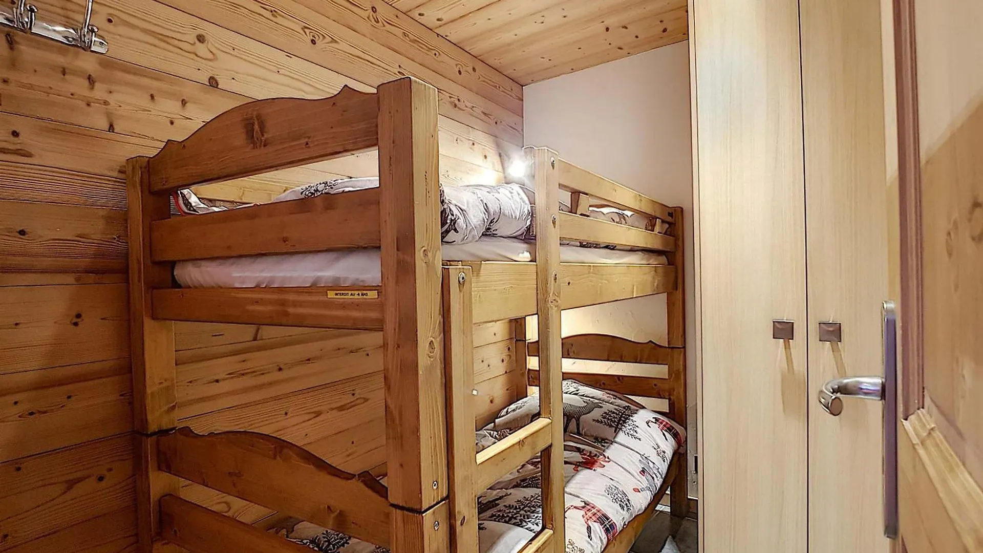 Apartment Appartement Cosy A La Clusaz Avec Balcon, 4 Pers, Wifi Inclus - Fr-1-818-25