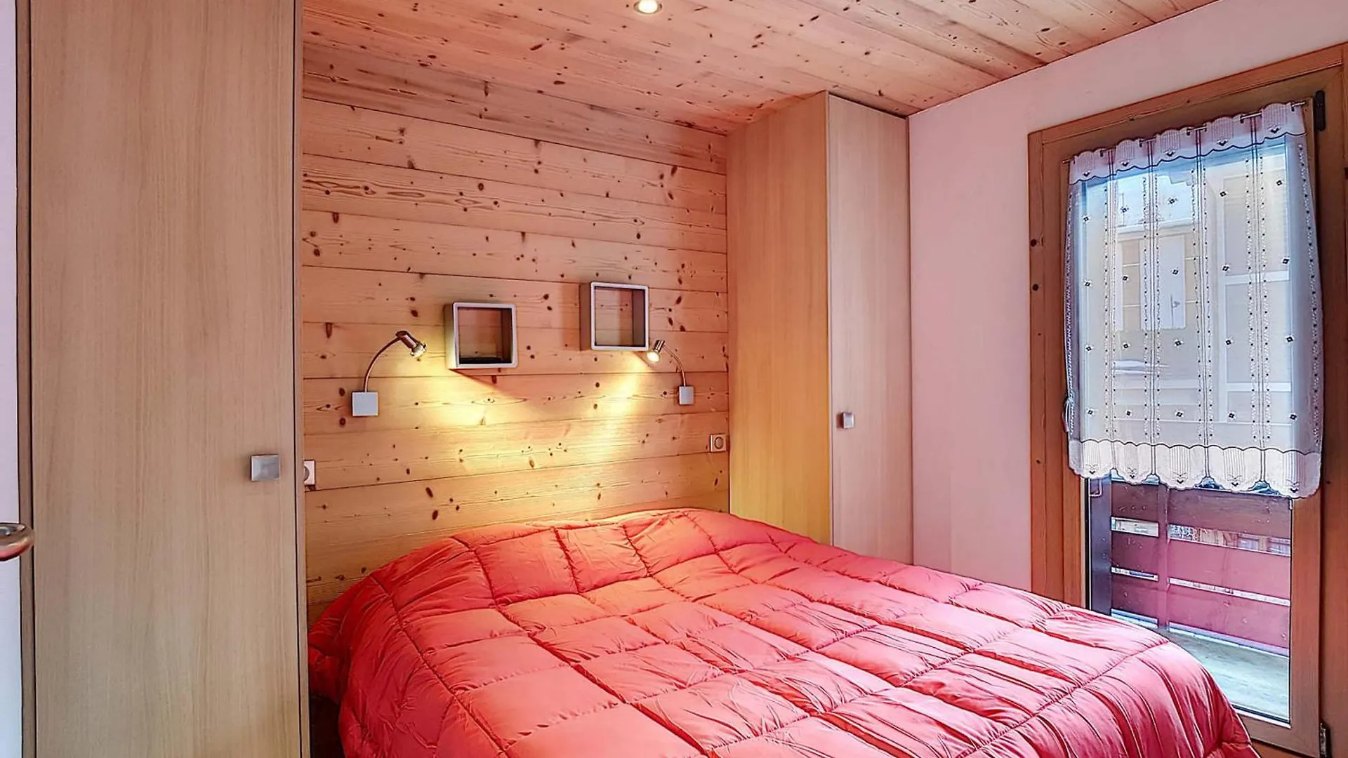 Appartement Cosy A La Clusaz Avec Balcon, 4 Pers, Wifi Inclus - Fr-1-818-25 0*,  France